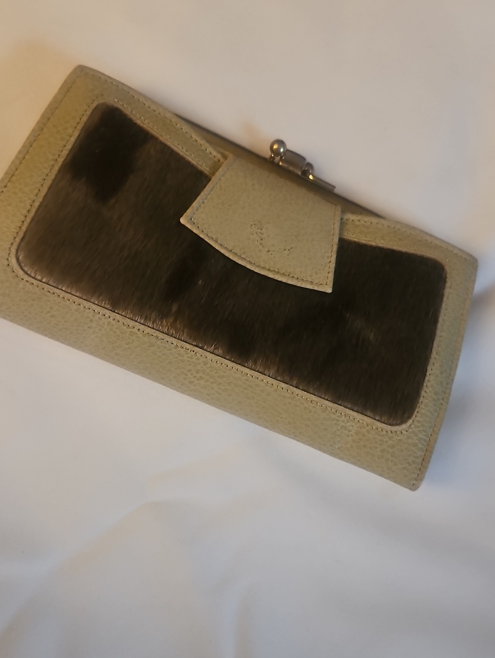 Vintage Women's Beige and Dark Brown Haircalf Wallet